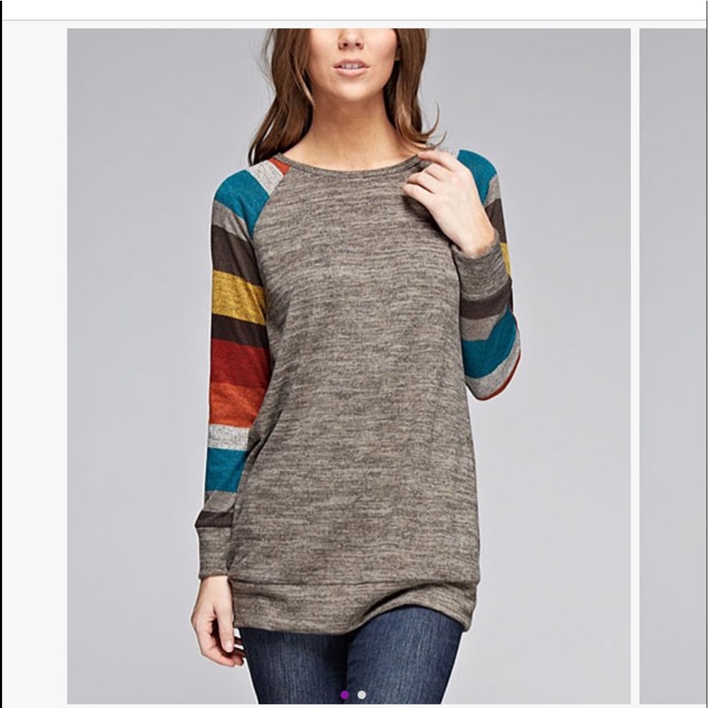 Women’s Sweater NWT ❤️❤️❤️❤️